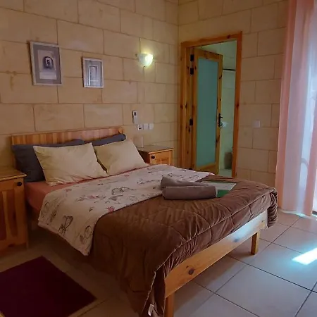 Happy & Healthy Gozo, Self-check-in Victoria