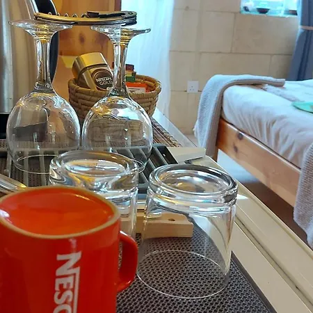 Happy & Healthy Gozo, Self-check-in Bed & Breakfast *