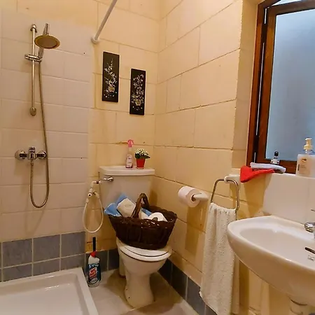 Bed & Breakfast Happy & Healthy Gozo, Self-check-in Victoria
