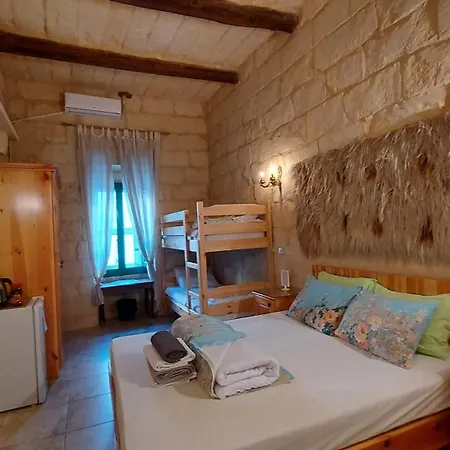 Happy & Healthy Gozo, Self-check-in *