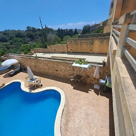 Alojamento de Acomodação e Pequeno-almoço Gozo