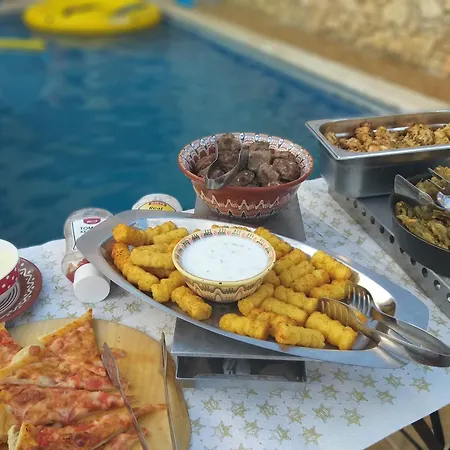 Alojamento de Acomodação e Pequeno-almoço Gozo 3*
