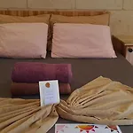Happy And Healthy Gozo, Self-check-in House 3* Виктория