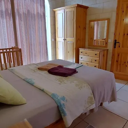 Nocleg ze śniadaniem Happy & Healthy Gozo, Self-check-in