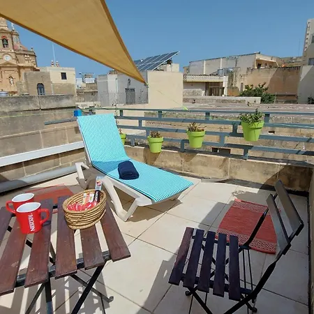 Bed & Breakfast Happy And Healthy Gozo, Self-check-in House Victoria